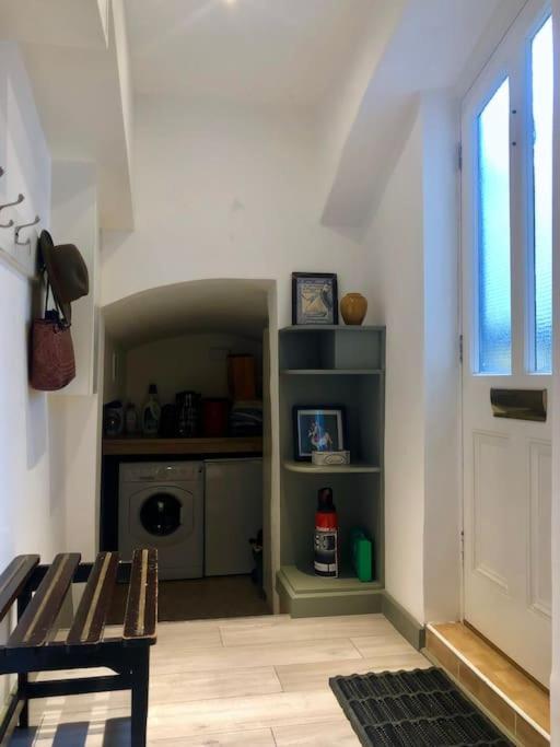 Quiet Kensington Flat Ideal For Central Londen Buitenkant foto